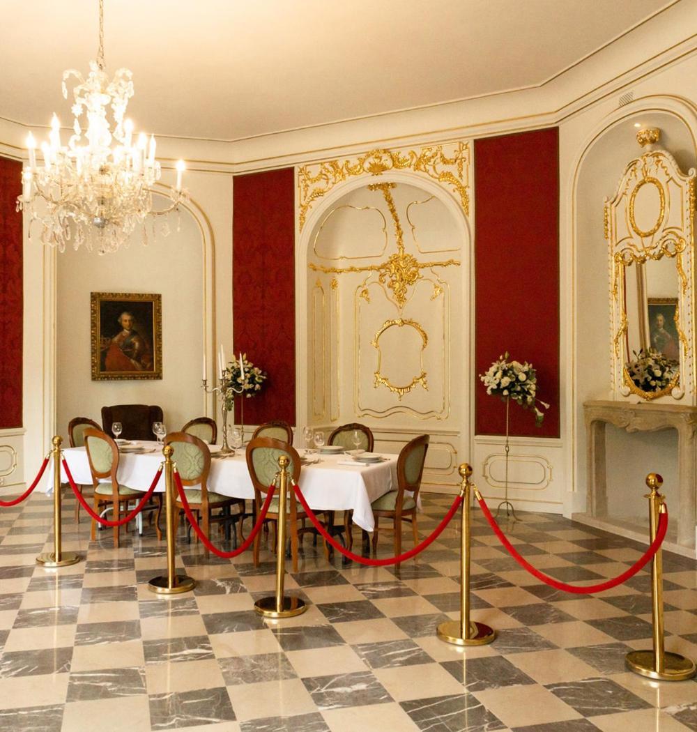 Palac W Kurozwekach Kurozwęki Extérieur photo